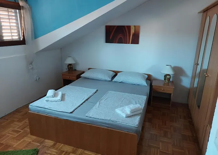 Orange City Apartment\'S Repic
