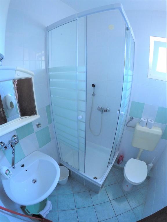 Orange Apartment's Repic Apartment *