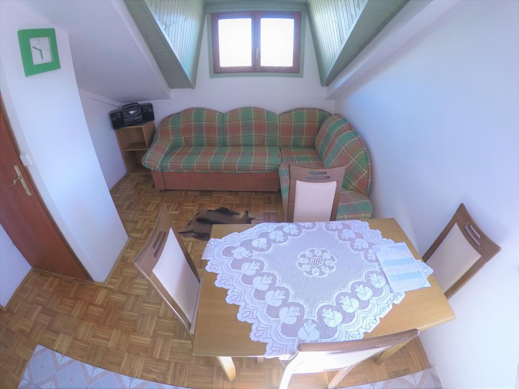 Orange Apartment's Repic Apartment *