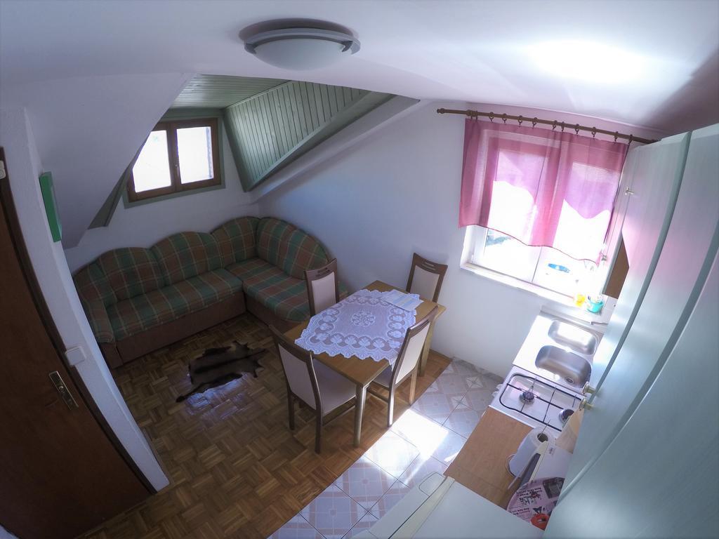 Apartment Orange Apartment's Repic *