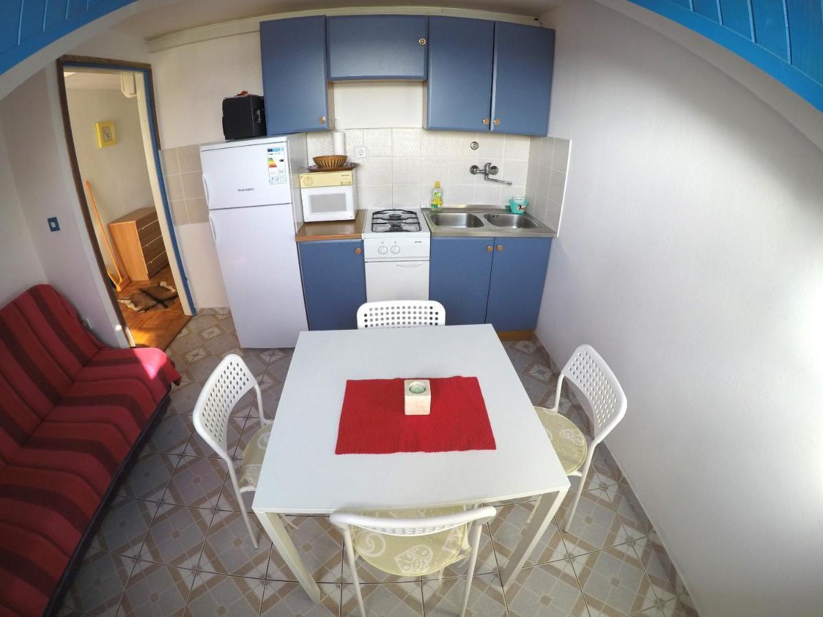 Orange Apartment's Repic Biograd Na Moru