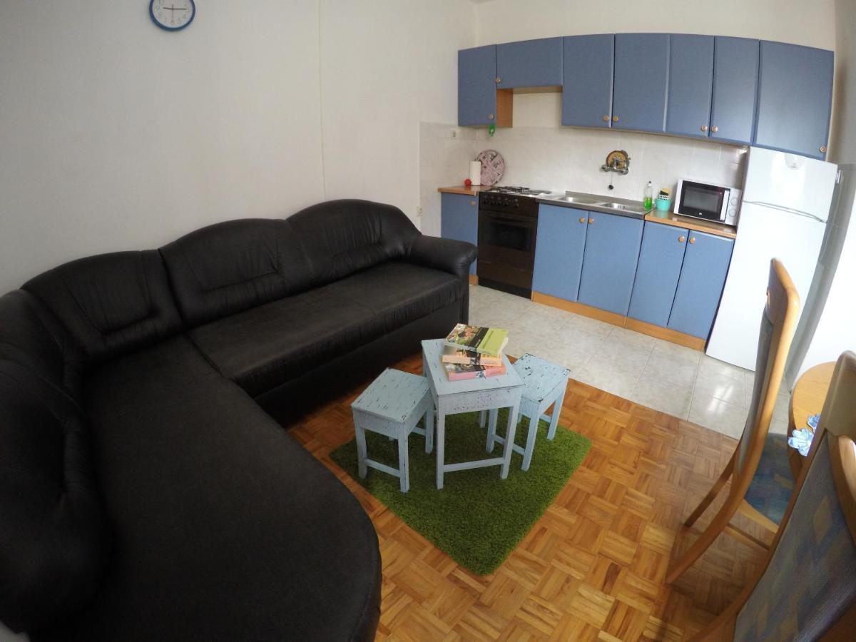 Orange Apartment's Repic Apartament